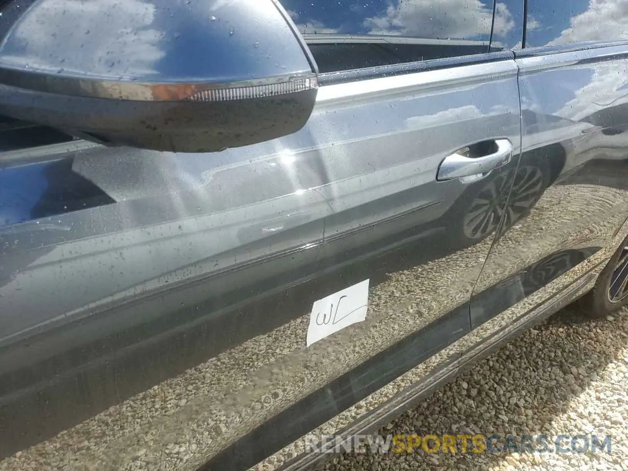 13 Фотография поврежденного автомобиля WA1FVAF19MD012142 AUDI Q8 2021