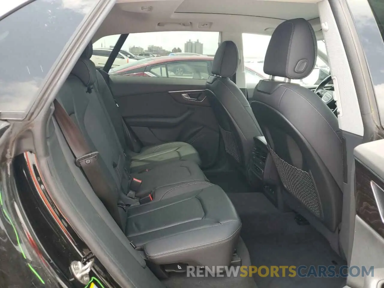 11 Photograph of a damaged car WA1AVBF11ND020639 AUDI Q8 2022