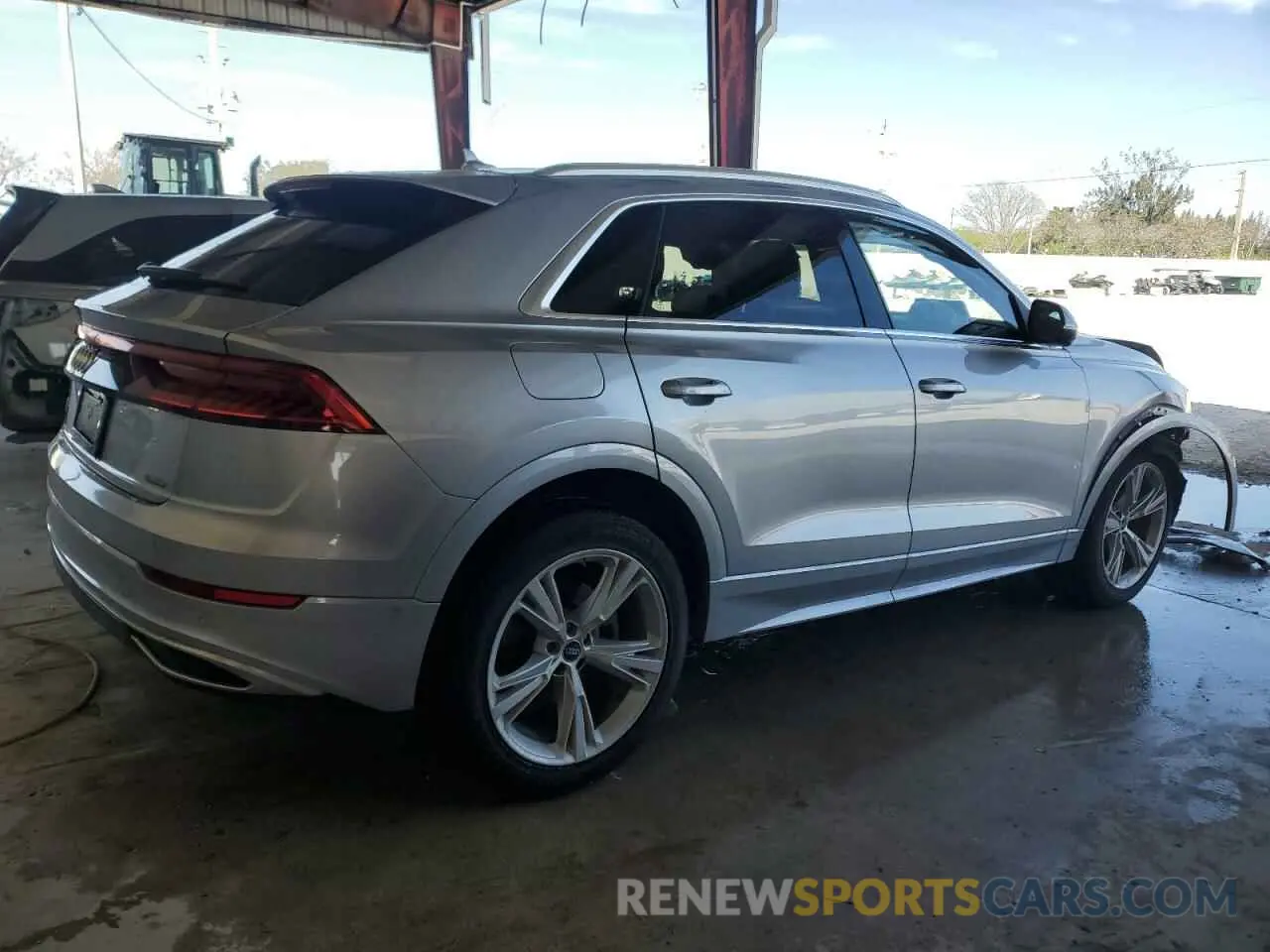 3 Photograph of a damaged car WA1BVBF16ND018678 AUDI Q8 2022