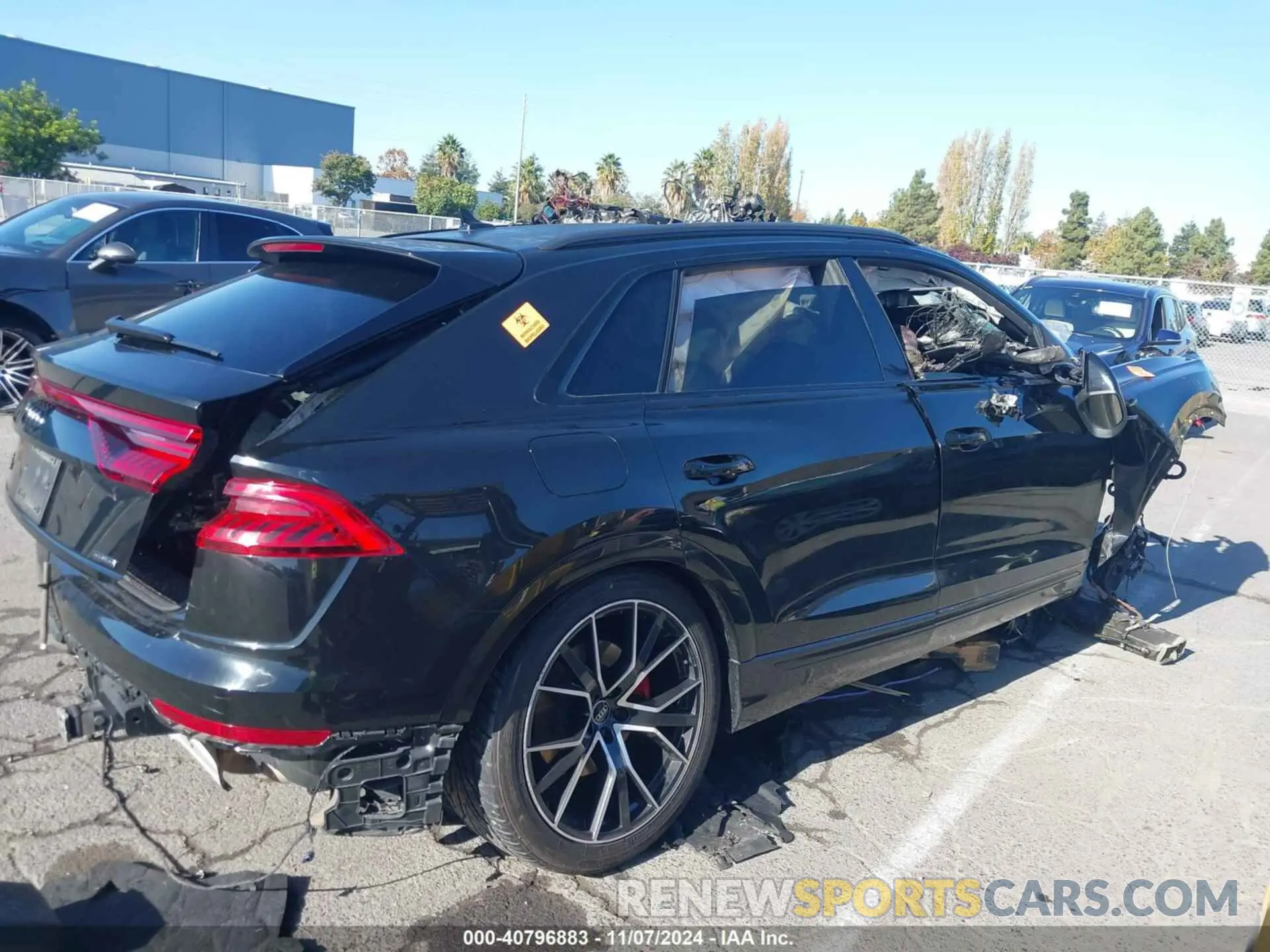 4 Фотография поврежденного автомобиля WA1FVBF10ND006298 AUDI Q8 2022