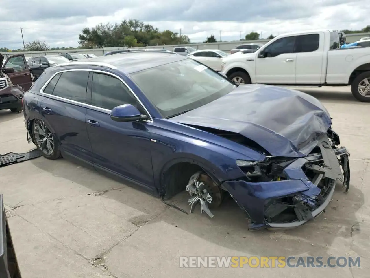 4 Фотография поврежденного автомобиля WA1FVBF12ND009672 AUDI Q8 2022
