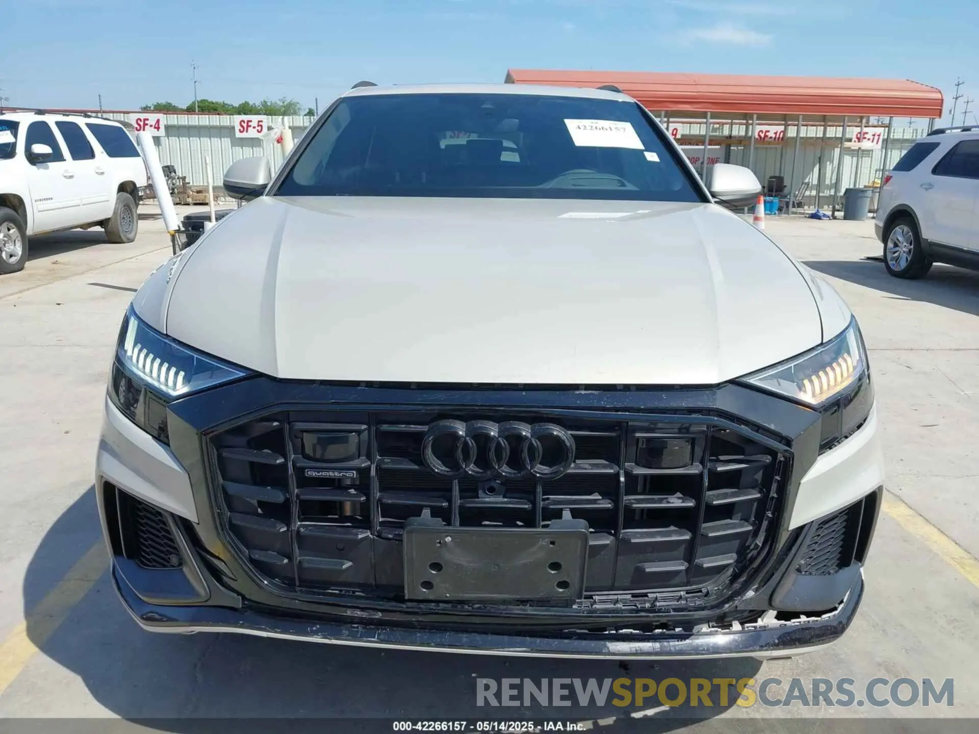 12 Фотография поврежденного автомобиля WA1FVBF19ND026016 AUDI Q8 2022
