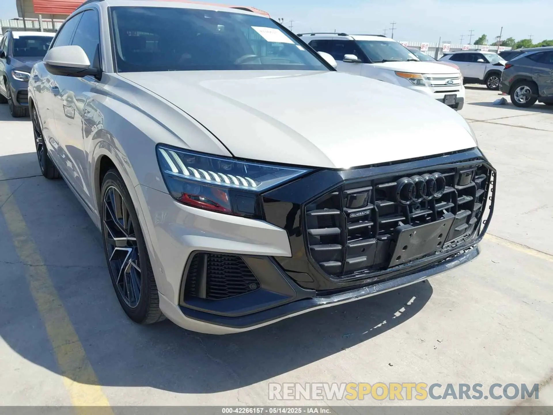 17 Фотография поврежденного автомобиля WA1FVBF19ND026016 AUDI Q8 2022