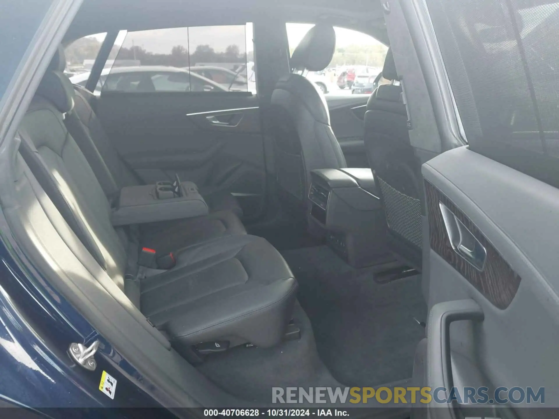 8 Фотография поврежденного автомобиля WA1FVBF19ND027392 AUDI Q8 2022