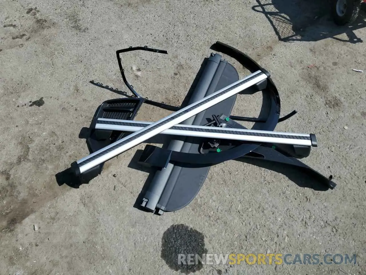 13 Photograph of a damaged car WA1FVBF19ND032284 AUDI Q8 2022