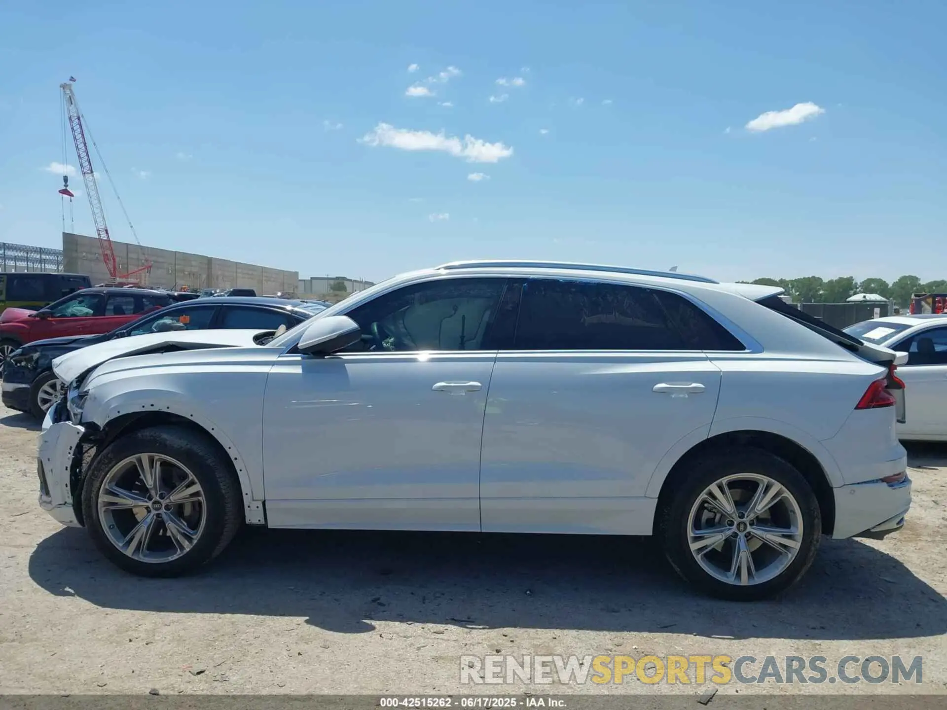 14 Фотография поврежденного автомобиля WA1AVBF15PD026057 AUDI Q8 2023