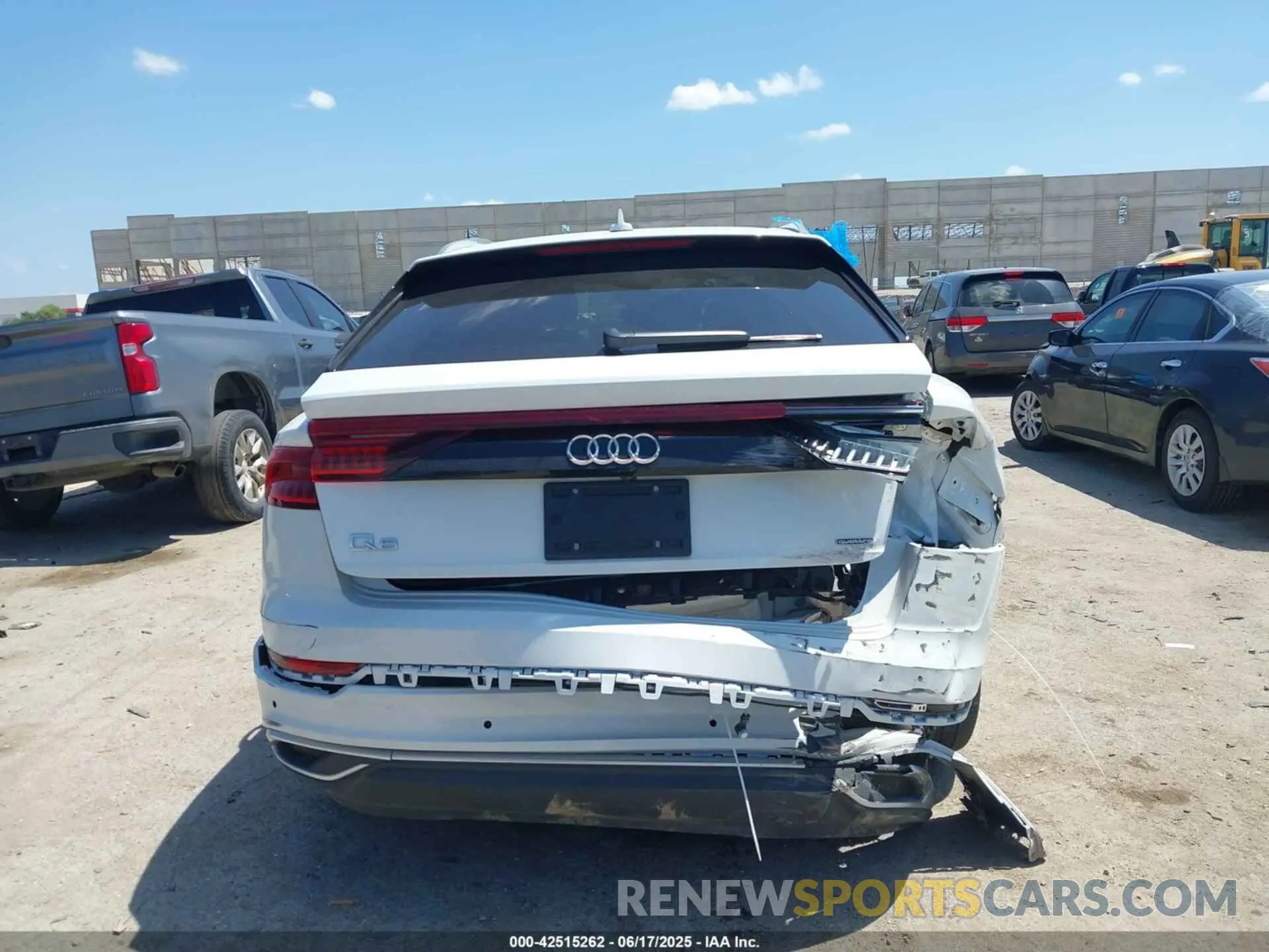 16 Фотография поврежденного автомобиля WA1AVBF15PD026057 AUDI Q8 2023