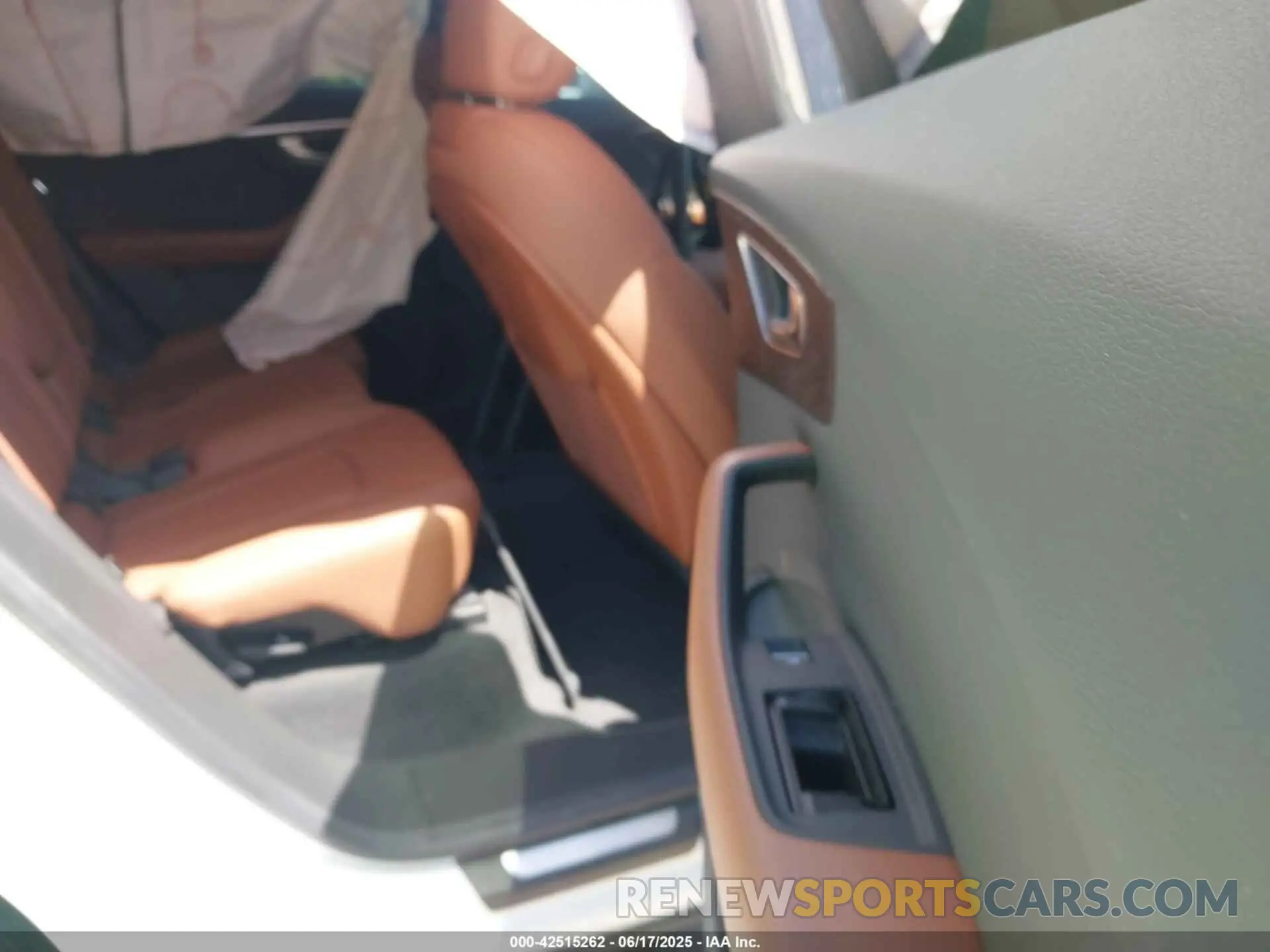 8 Фотография поврежденного автомобиля WA1AVBF15PD026057 AUDI Q8 2023