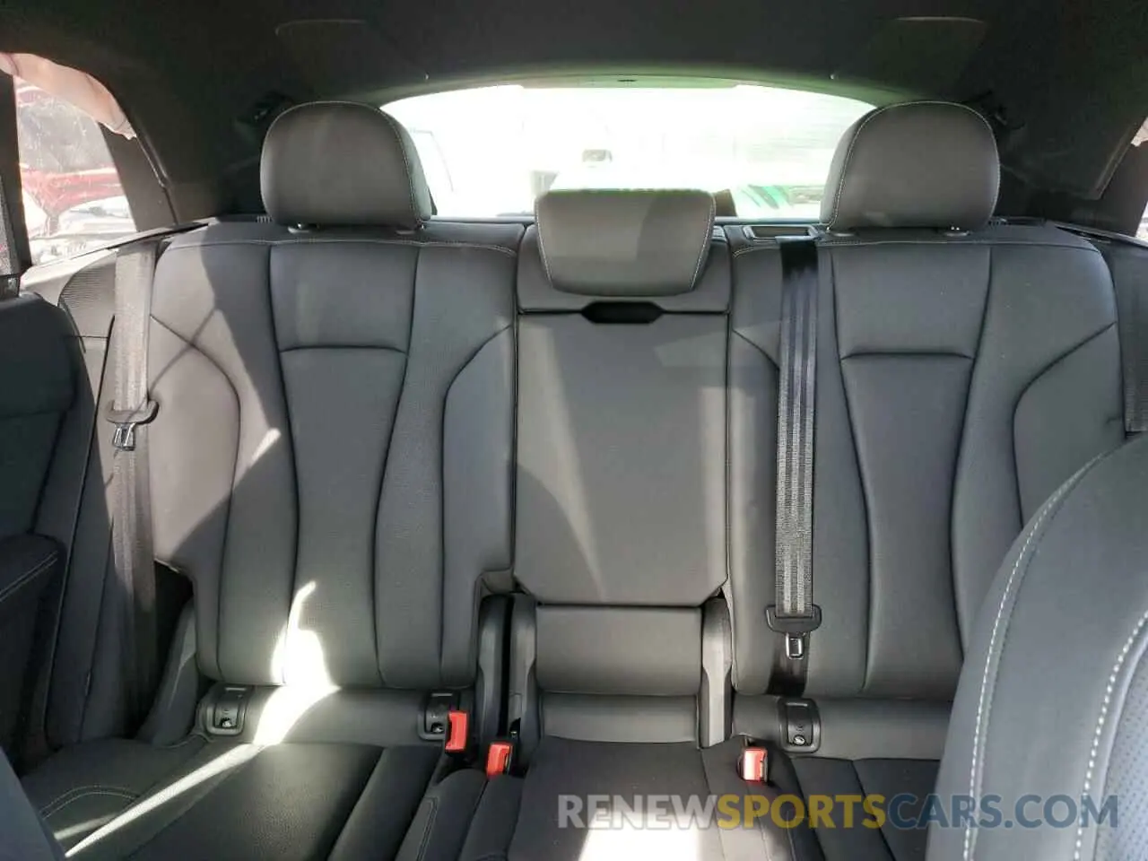 10 Photograph of a damaged car WA1BVBF12PD011746 AUDI Q8 2023