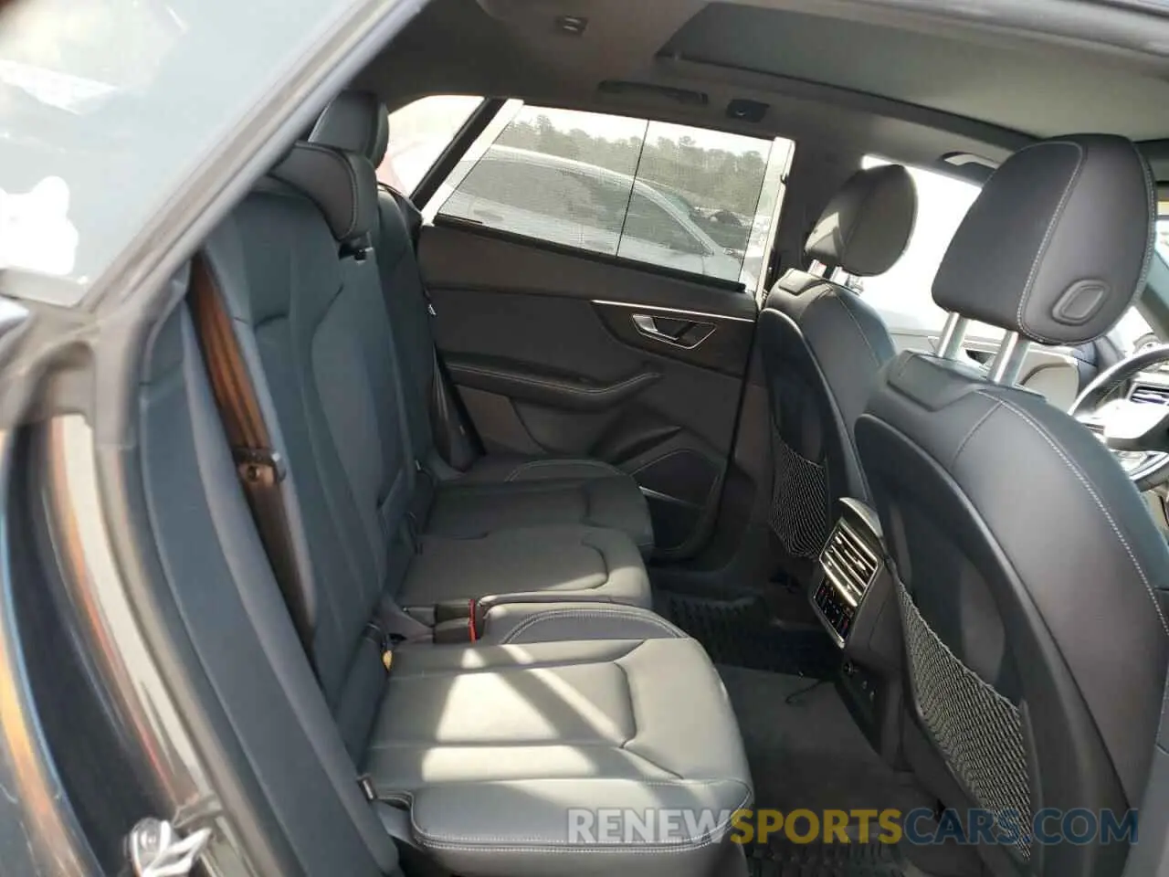 11 Фотография поврежденного автомобиля WA1FVBF16PD035422 AUDI Q8 2023