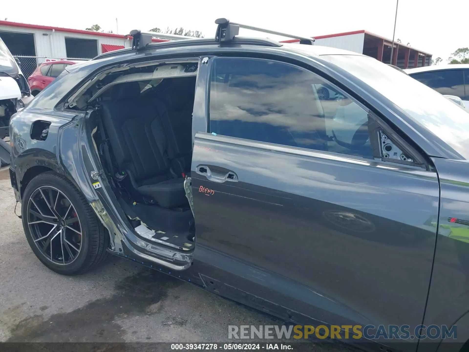 6 Photograph of a damaged car WA1FVBF17PD020444 AUDI Q8 2023