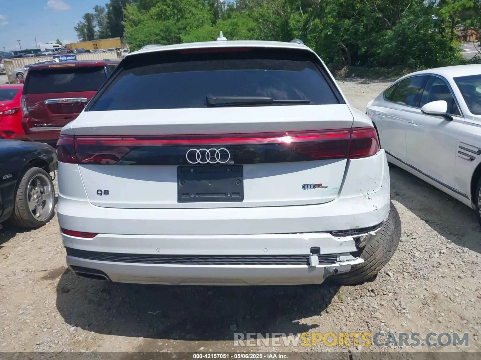 16 Photograph of a damaged car WA1AVBF14RD019622 AUDI Q8 2024