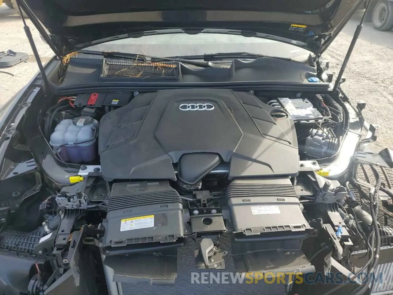 12 Фотография поврежденного автомобиля WA1FVBF1XRD004113 AUDI Q8 2024
