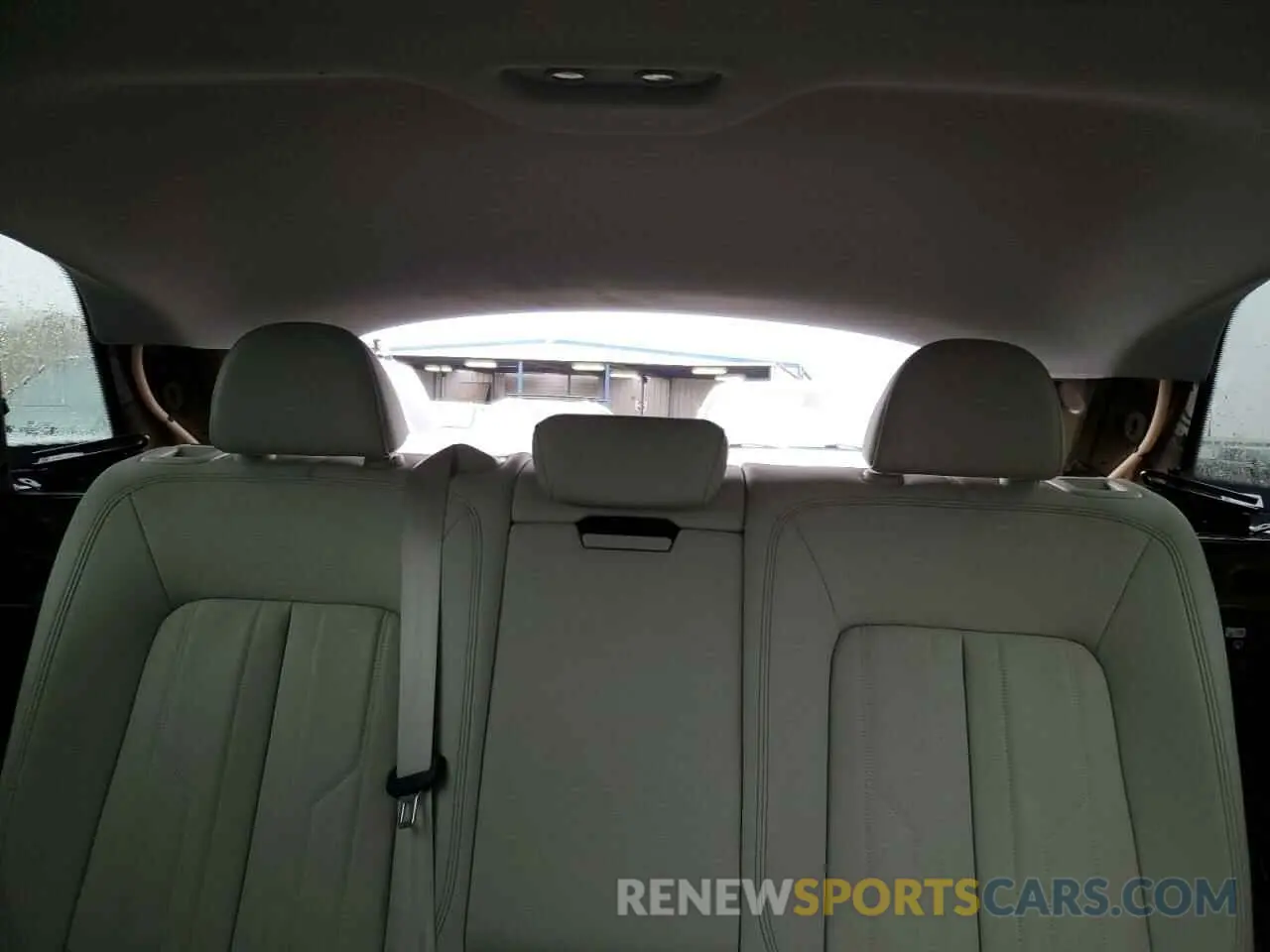 10 Photograph of a damaged car WA14AAGE5RB027891 AUDI Q8 E-TRON 2024