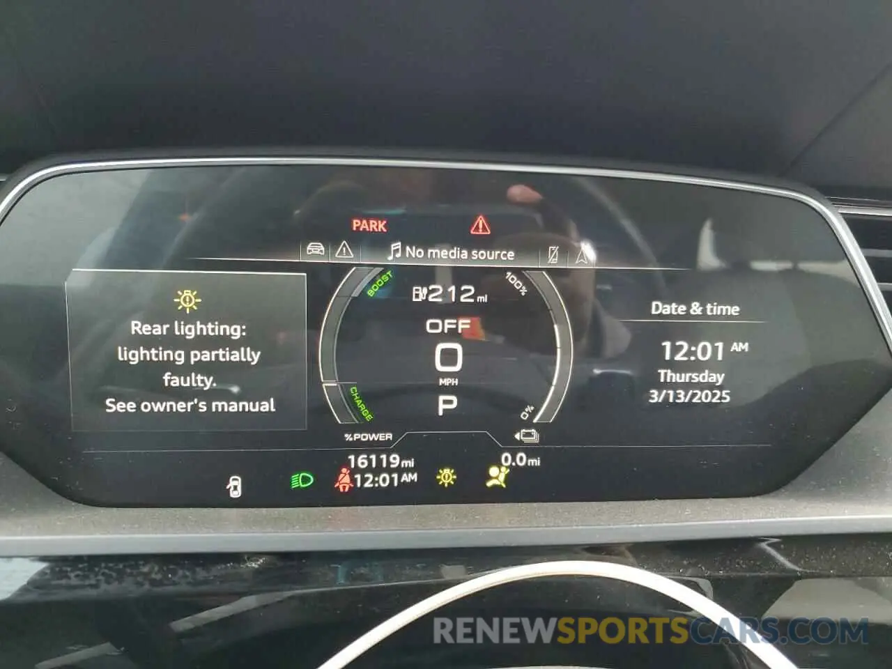9 Photograph of a damaged car WA14AAGE5RB027891 AUDI Q8 E-TRON 2024
