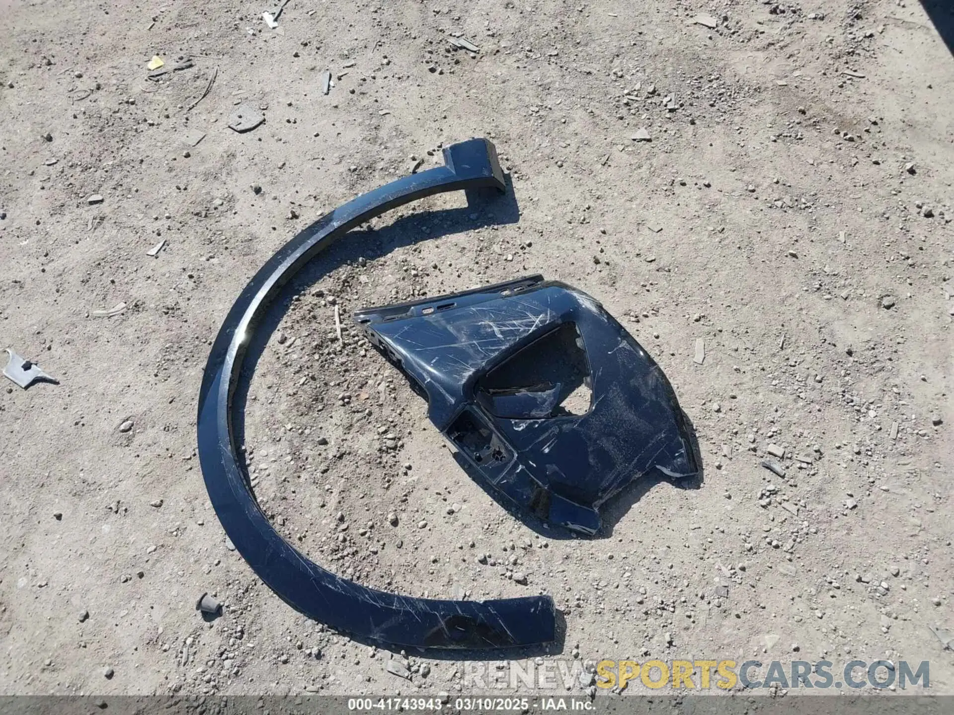 12 Photograph of a damaged car WA14AAGE5RB046859 AUDI Q8 E-TRON 2024
