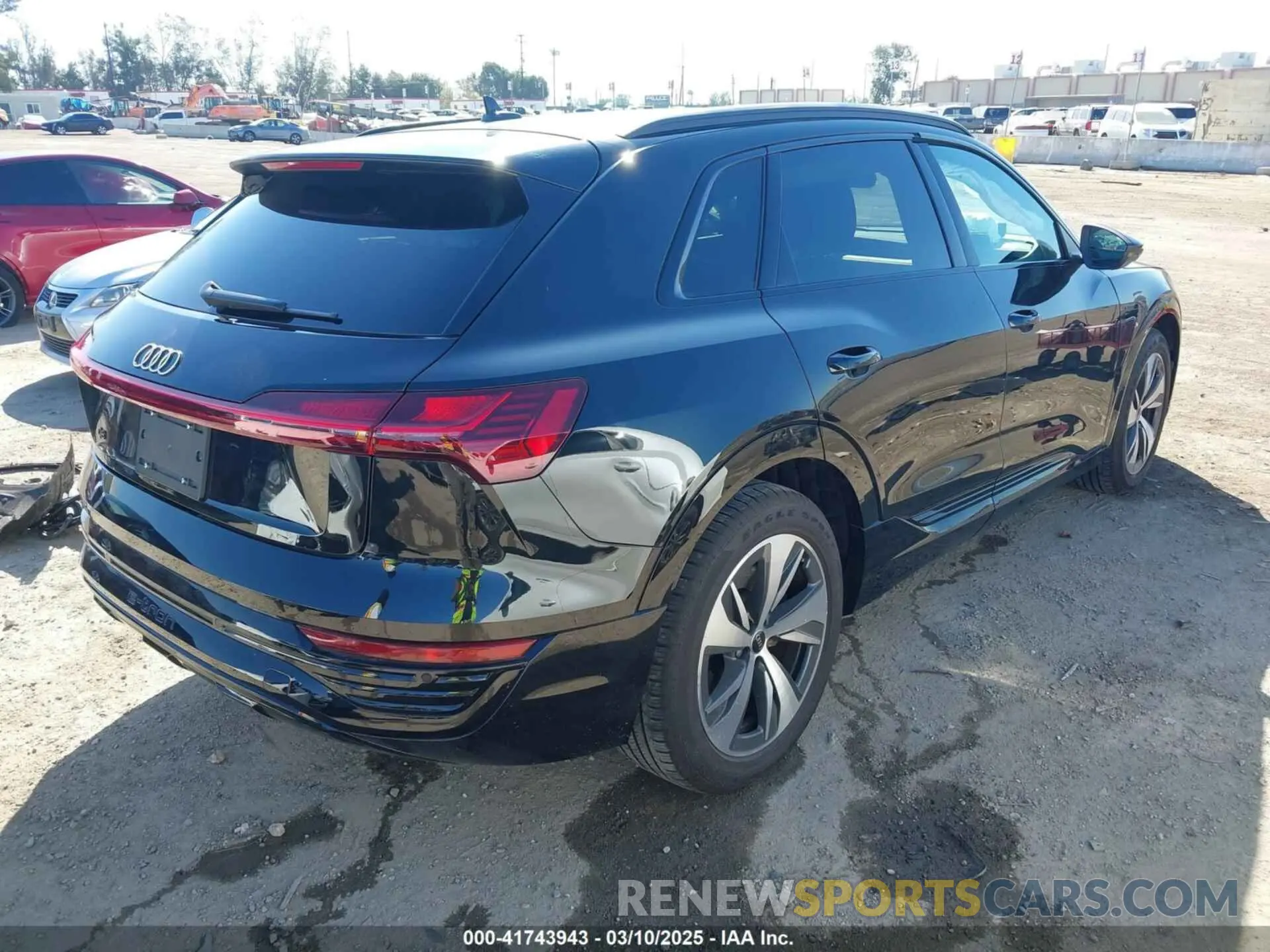 4 Photograph of a damaged car WA14AAGE5RB046859 AUDI Q8 E-TRON 2024
