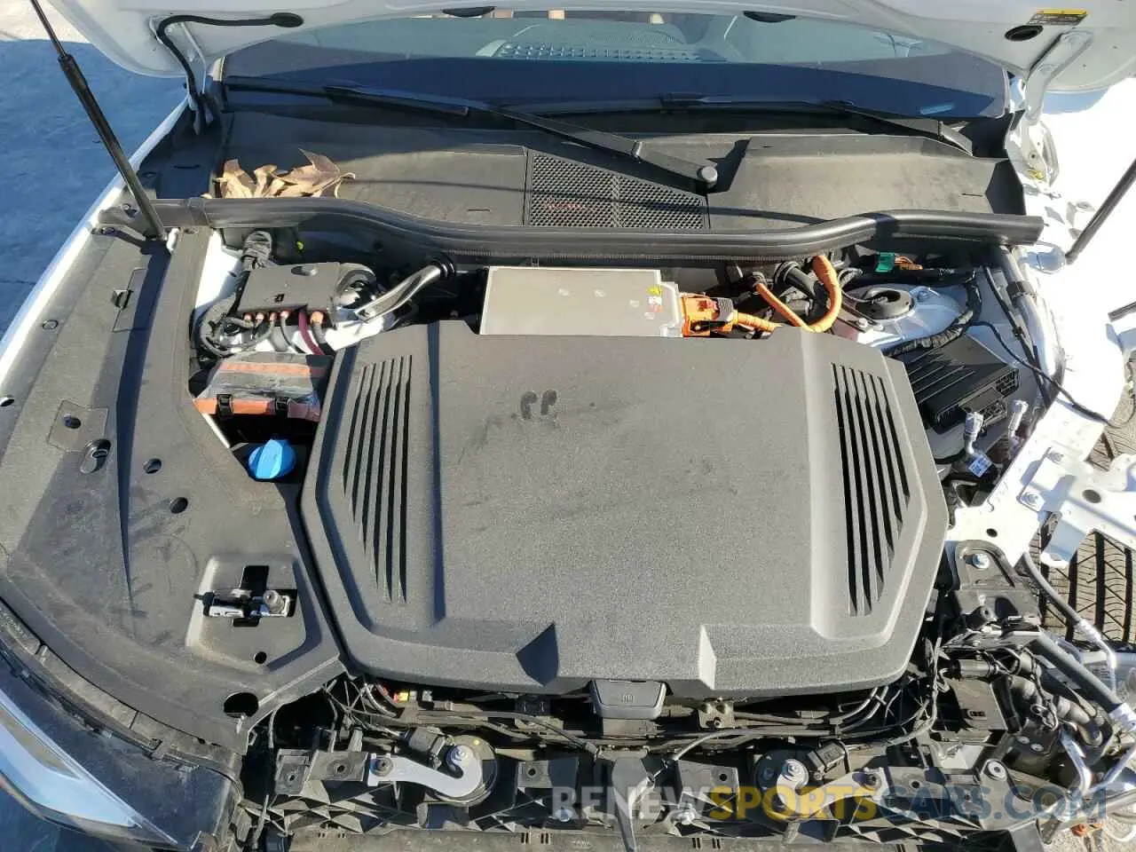13 Photograph of a damaged car WA14AAGEXRB023271 AUDI Q8 E-TRON 2024