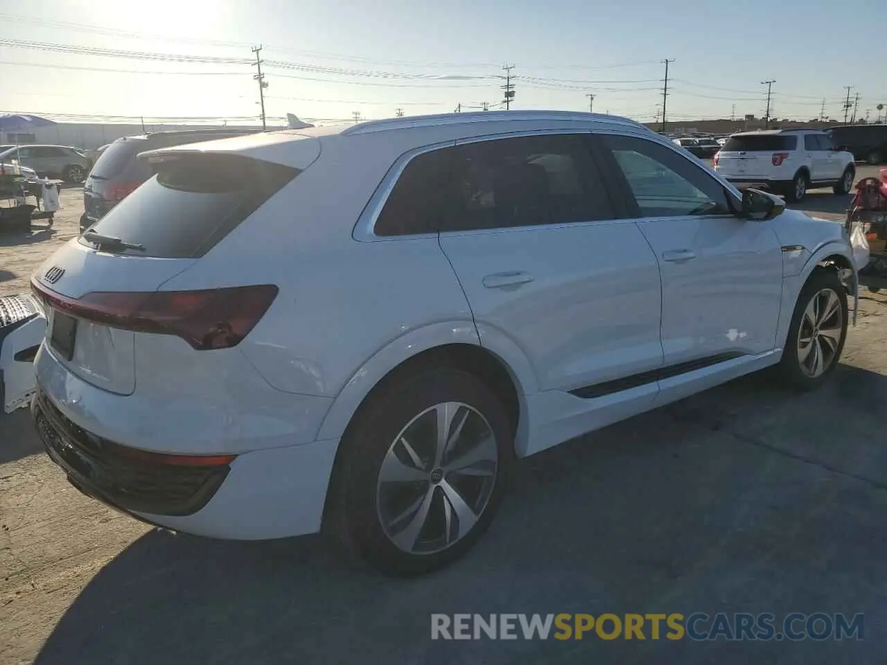 3 Photograph of a damaged car WA14AAGEXRB023271 AUDI Q8 E-TRON 2024