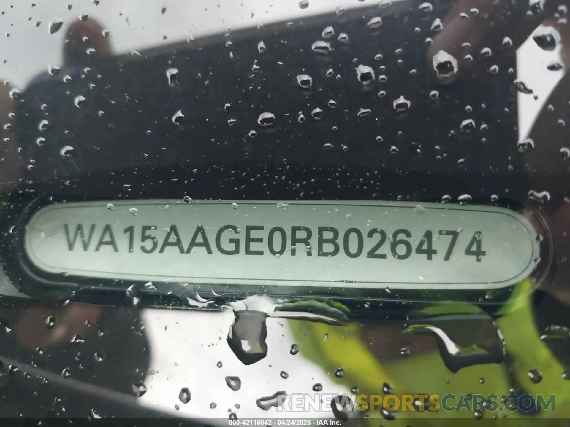 20 Photograph of a damaged car WA15AAGE0RB026474 AUDI Q8 E-TRON 2024
