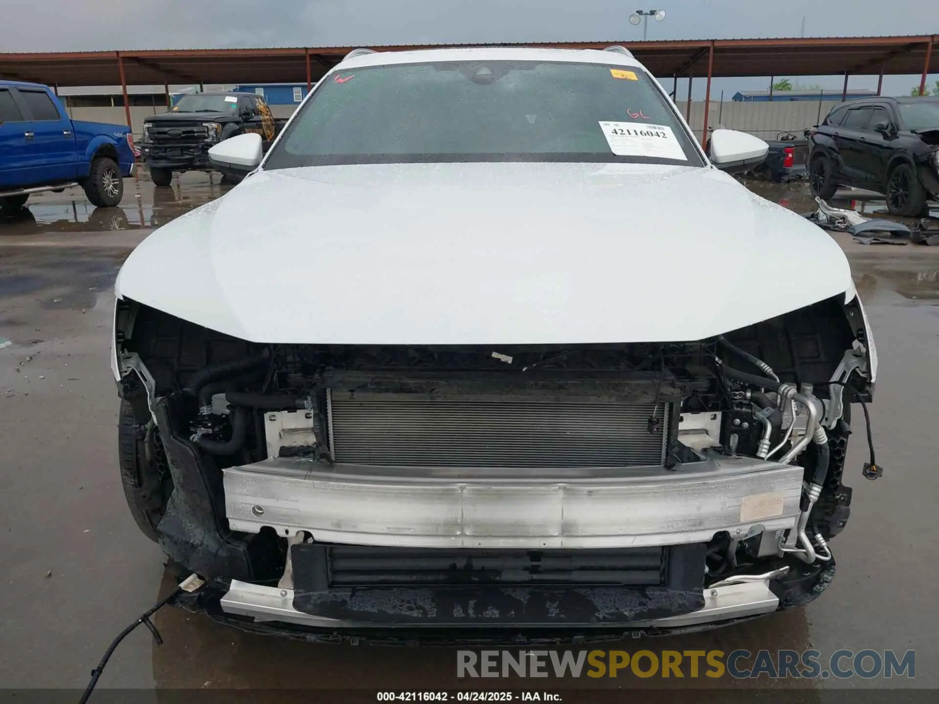 6 Photograph of a damaged car WA15AAGE0RB026474 AUDI Q8 E-TRON 2024