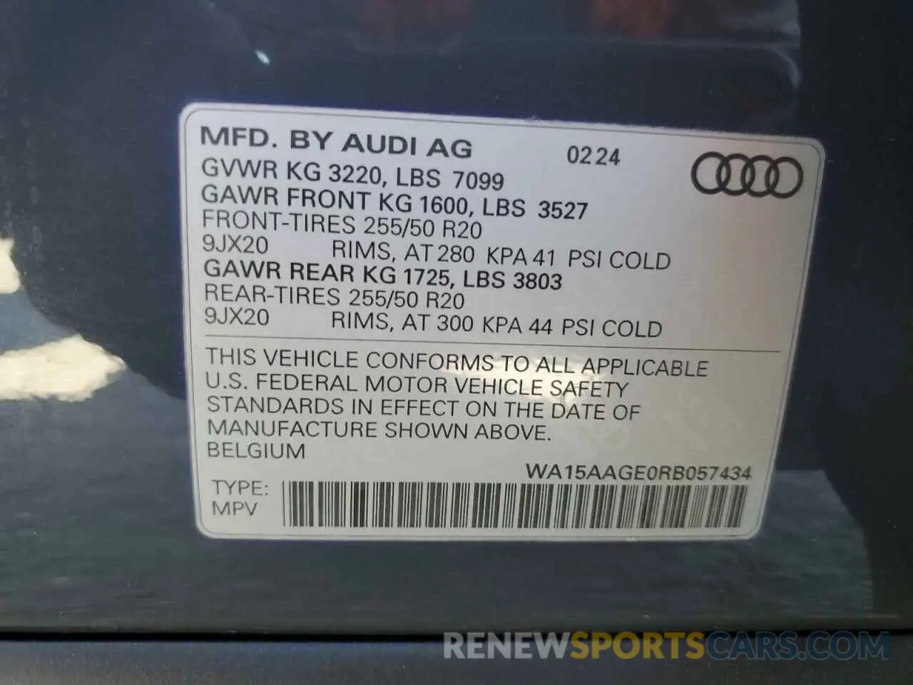 13 Photograph of a damaged car WA15AAGE0RB057434 AUDI Q8 E-TRON 2024