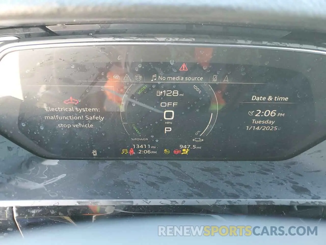 9 Photograph of a damaged car WA15AAGE1RB033711 AUDI Q8 E-TRON 2024