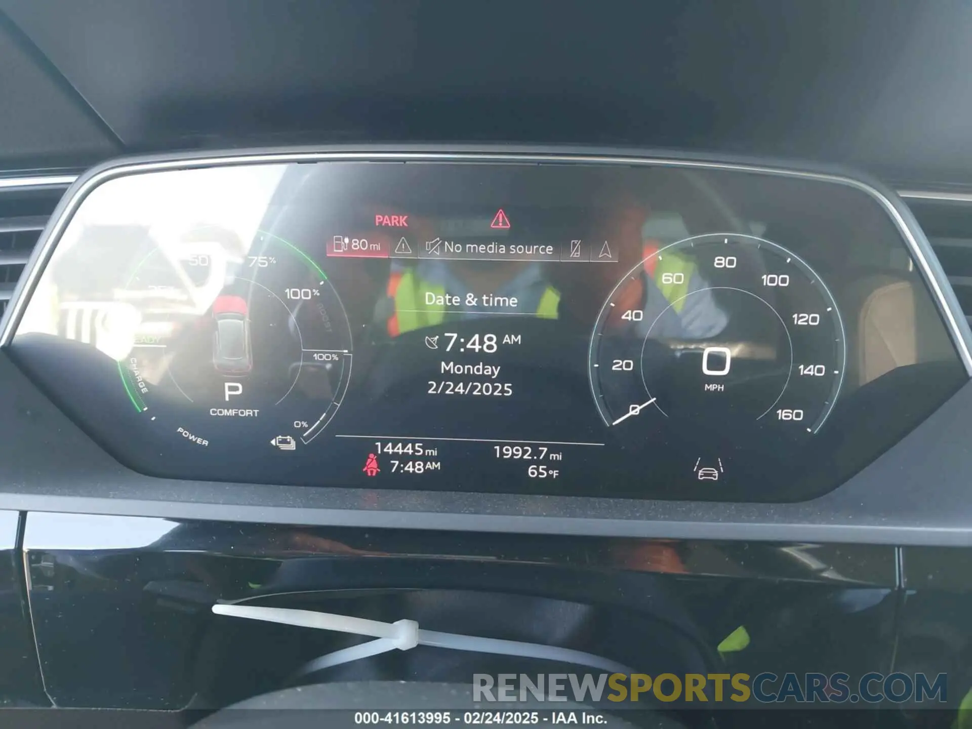 7 Photograph of a damaged car WA15AAGE2RB010955 AUDI Q8 E-TRON 2024