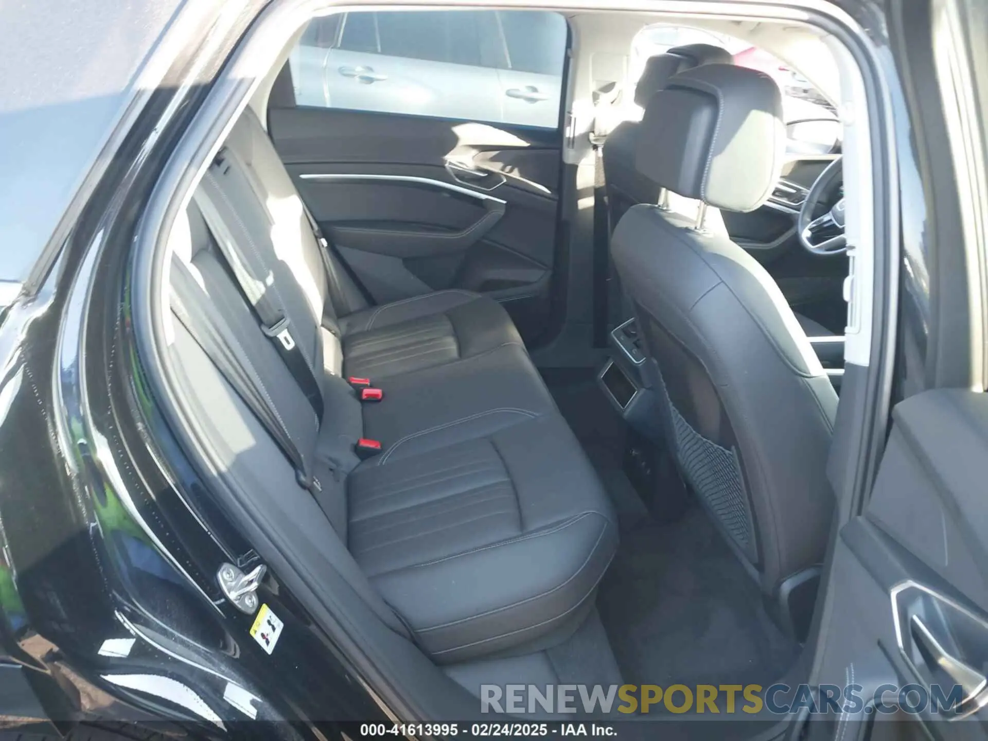 8 Photograph of a damaged car WA15AAGE2RB010955 AUDI Q8 E-TRON 2024