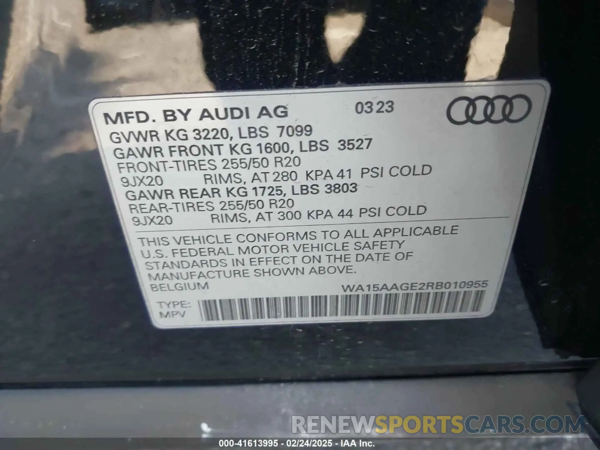 9 Photograph of a damaged car WA15AAGE2RB010955 AUDI Q8 E-TRON 2024