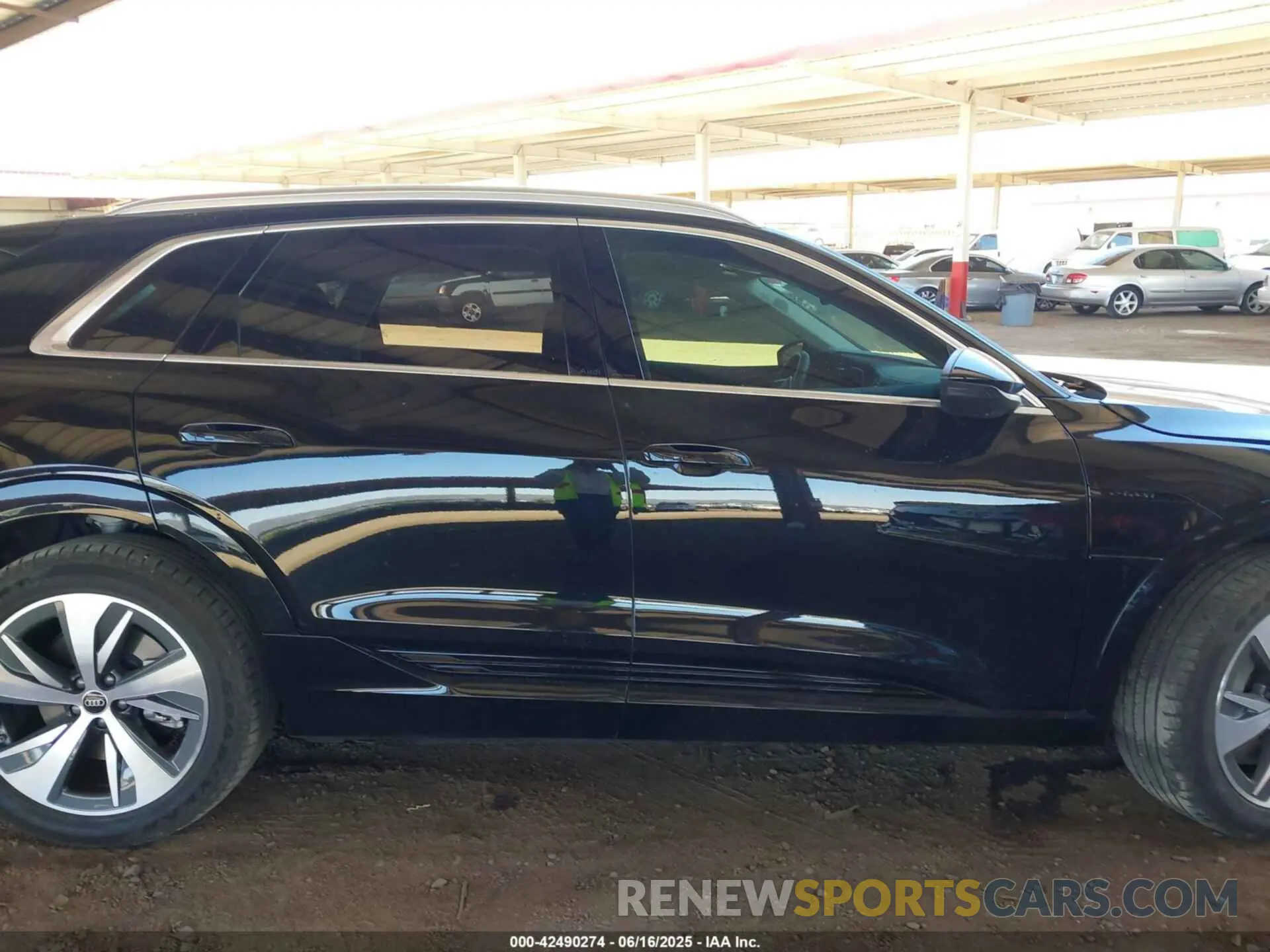 13 Photograph of a damaged car WA15AAGE2RB033698 AUDI Q8 E-TRON 2024