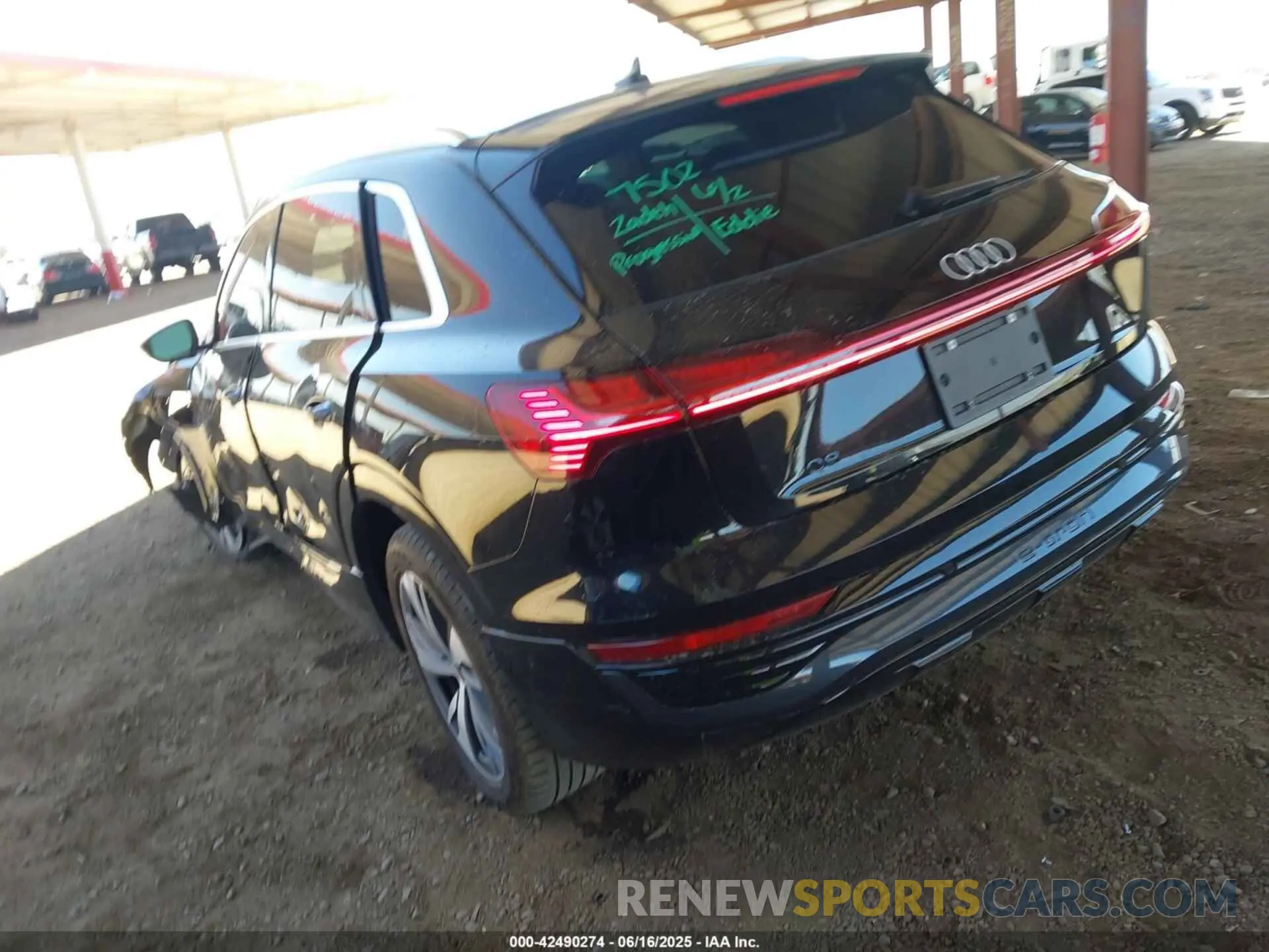 3 Photograph of a damaged car WA15AAGE2RB033698 AUDI Q8 E-TRON 2024