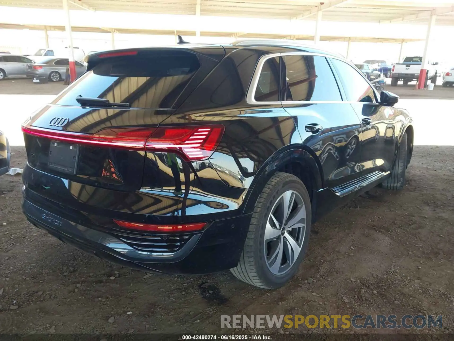 4 Photograph of a damaged car WA15AAGE2RB033698 AUDI Q8 E-TRON 2024
