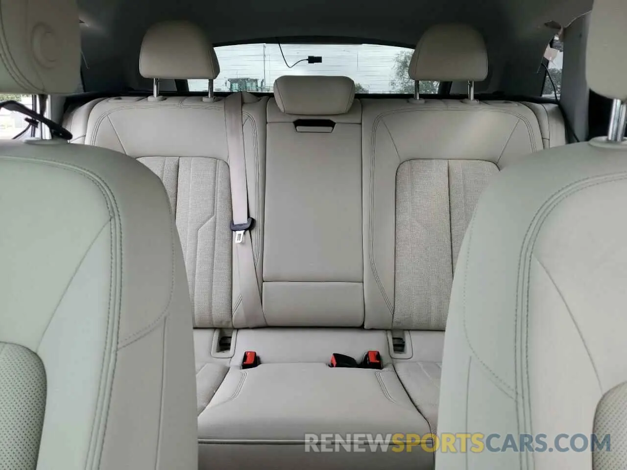10 Photograph of a damaged car WA15AAGE3RB008258 AUDI Q8 E-TRON 2024