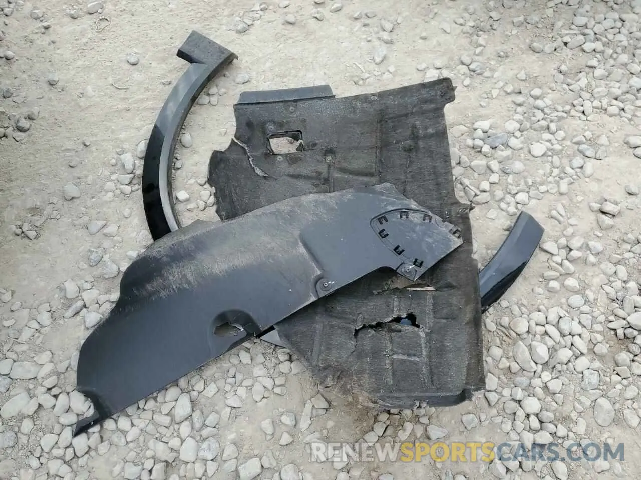 12 Фотография поврежденного автомобиля WA15AAGE3RB027165 AUDI Q8 E-TRON 2024