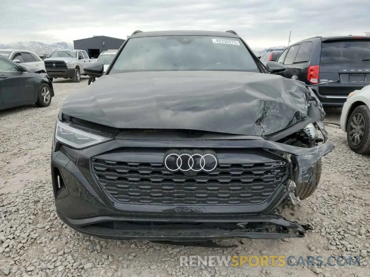 5 Фотография поврежденного автомобиля WA15AAGE3RB027165 AUDI Q8 E-TRON 2024