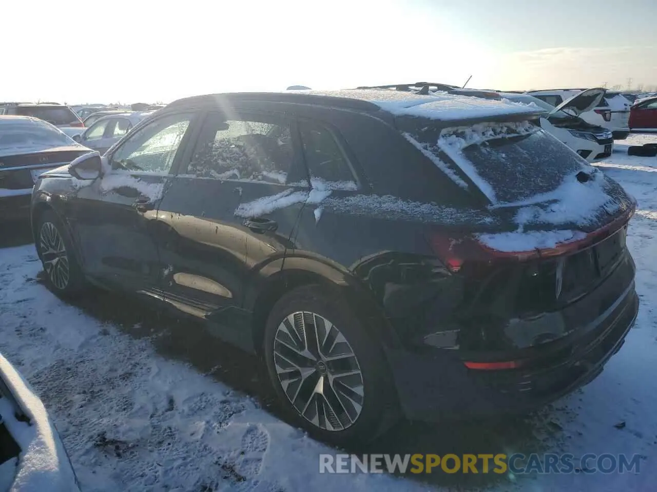 2 Фотография поврежденного автомобиля WA15AAGE4RB017020 AUDI Q8 E-TRON 2024