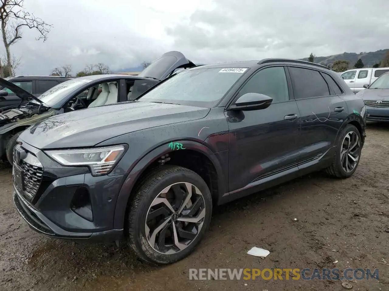 1 Фотография поврежденного автомобиля WA15AAGE5RB058370 AUDI Q8 E-TRON 2024