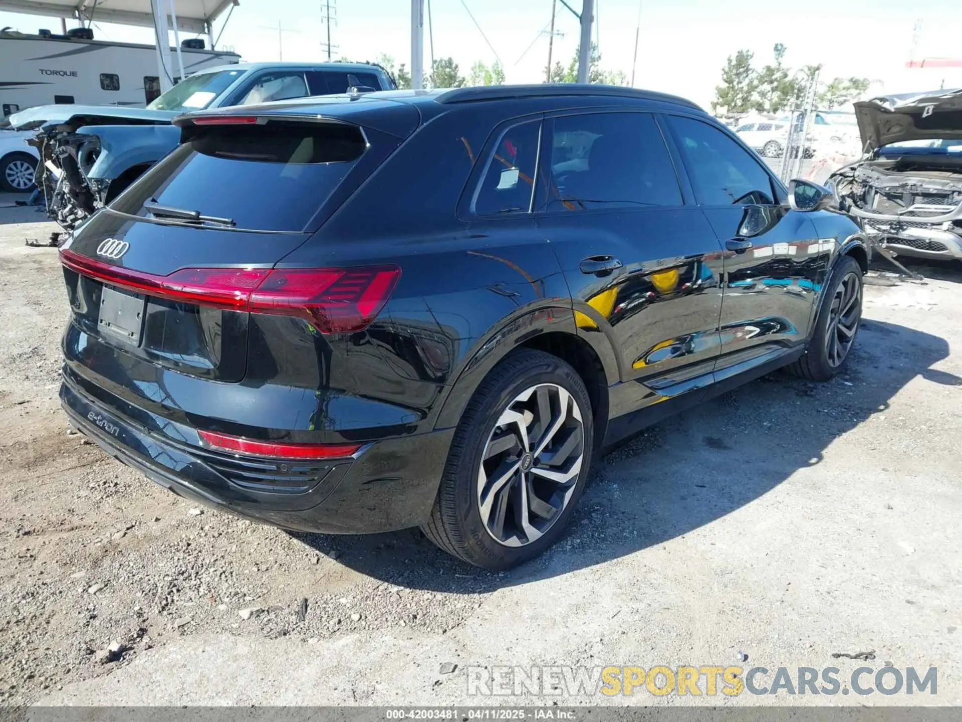 4 Photograph of a damaged car WA15AAGE5RB058692 AUDI Q8 E-TRON 2024