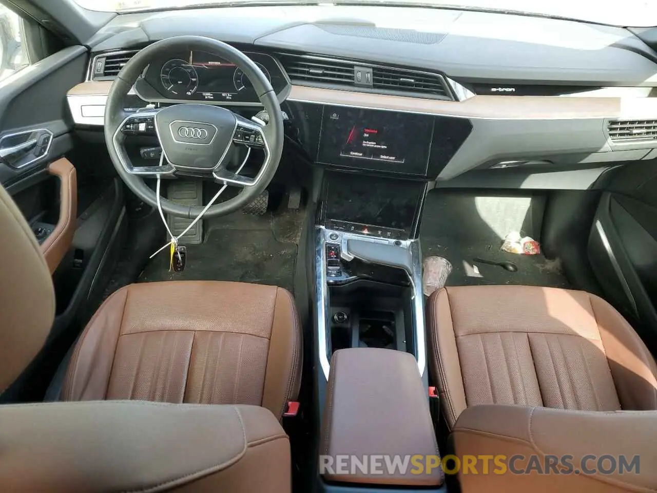 8 Фотография поврежденного автомобиля WA15AAGE7RB021353 AUDI Q8 E-TRON 2024