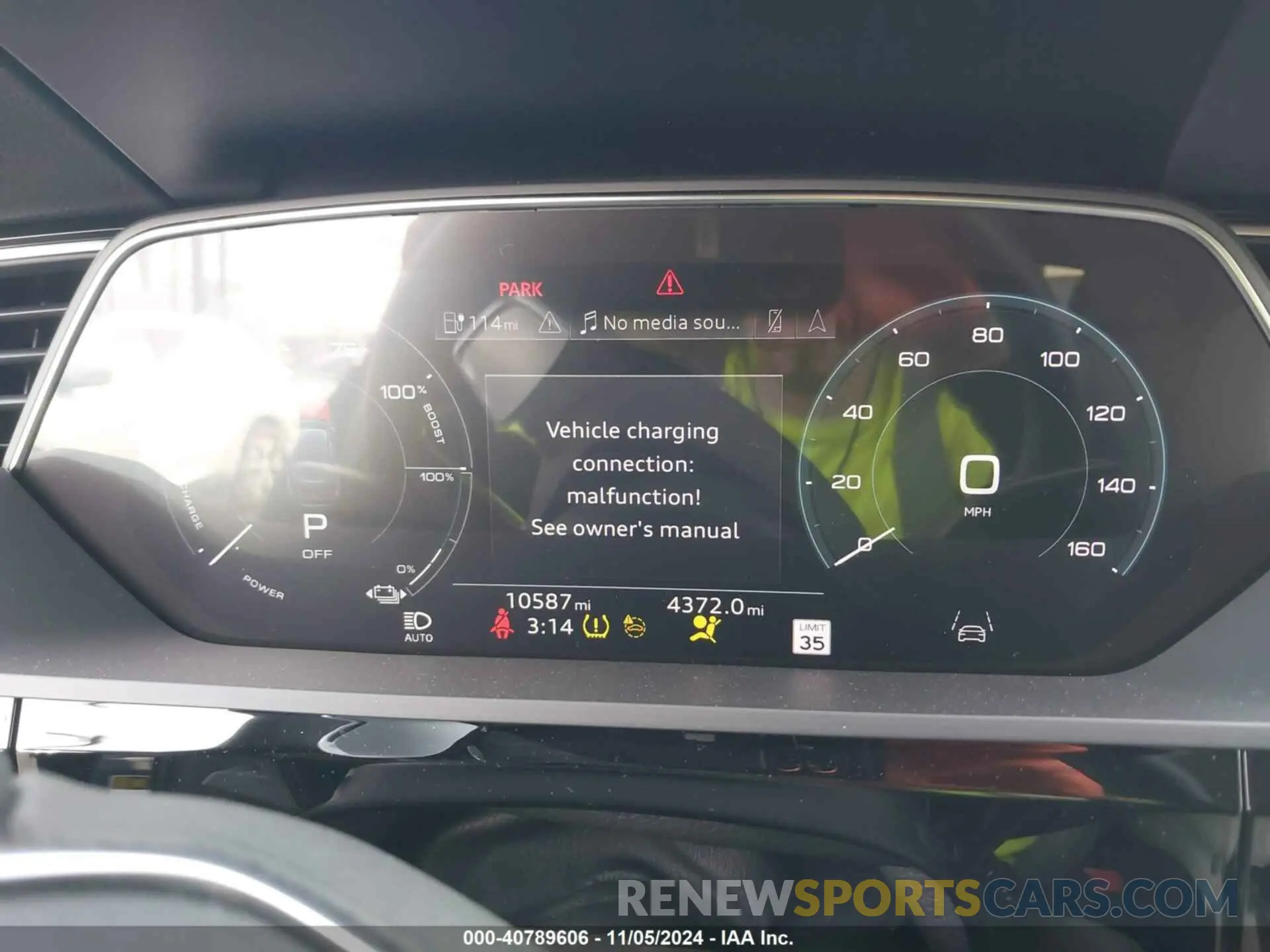7 Photograph of a damaged car WA15AAGE8RB015531 AUDI Q8 E-TRON 2024