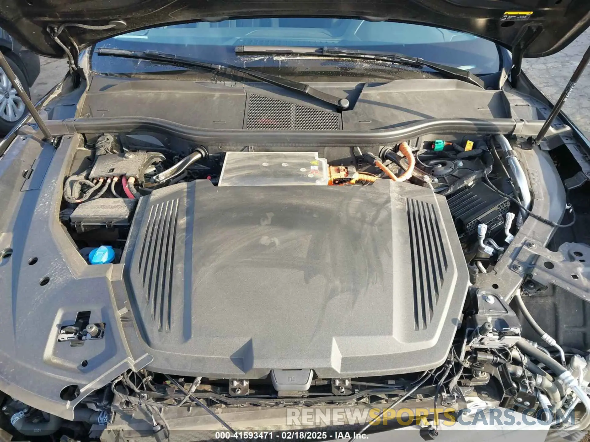 10 Фотография поврежденного автомобиля WA15AAGE8RB036637 AUDI Q8 E-TRON 2024