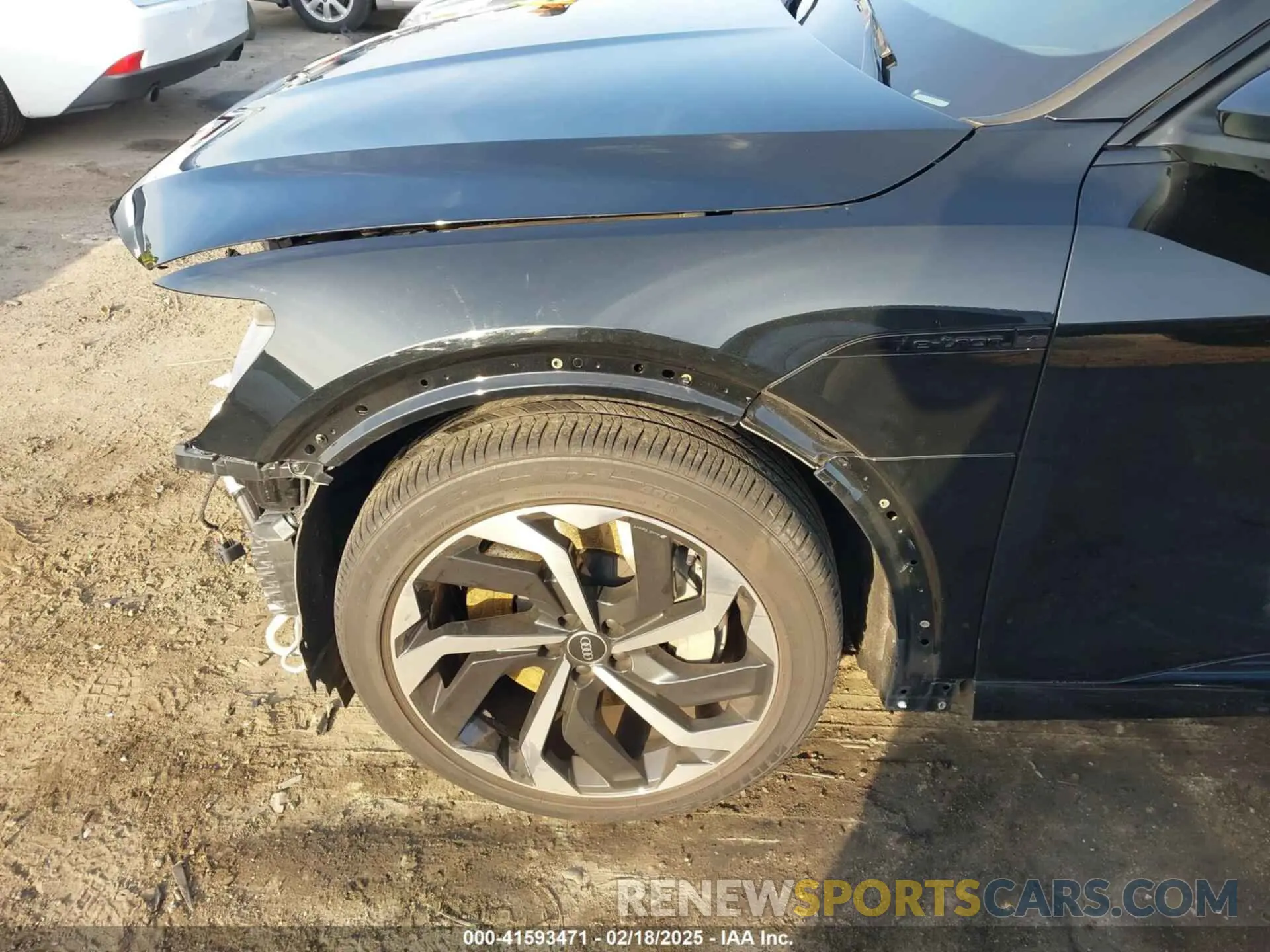 20 Фотография поврежденного автомобиля WA15AAGE8RB036637 AUDI Q8 E-TRON 2024
