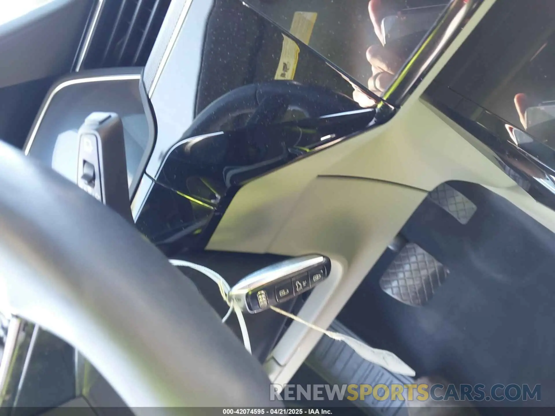 11 Photograph of a damaged car WA16AAGE4RB022187 AUDI Q8 E-TRON 2024