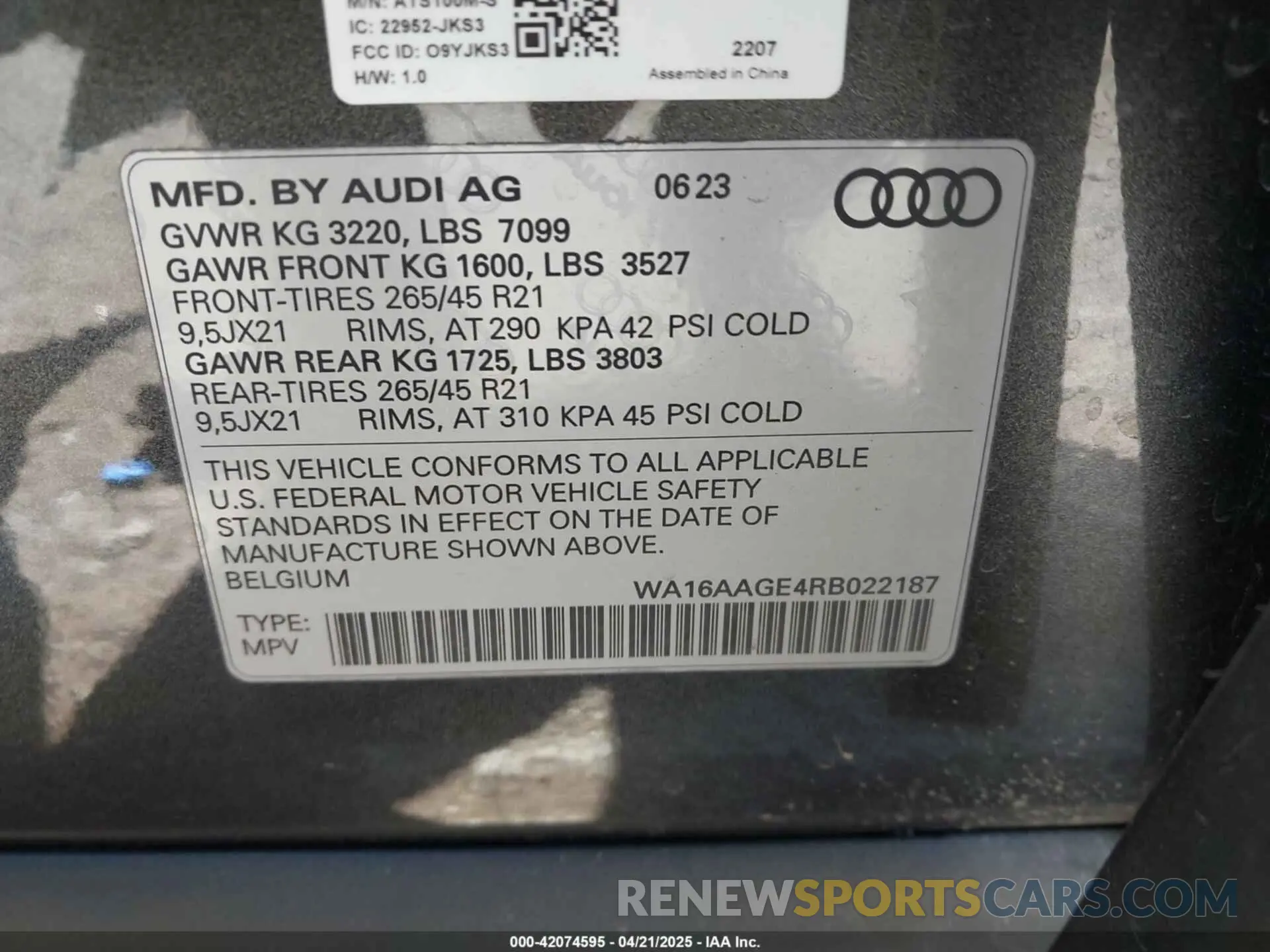 9 Photograph of a damaged car WA16AAGE4RB022187 AUDI Q8 E-TRON 2024