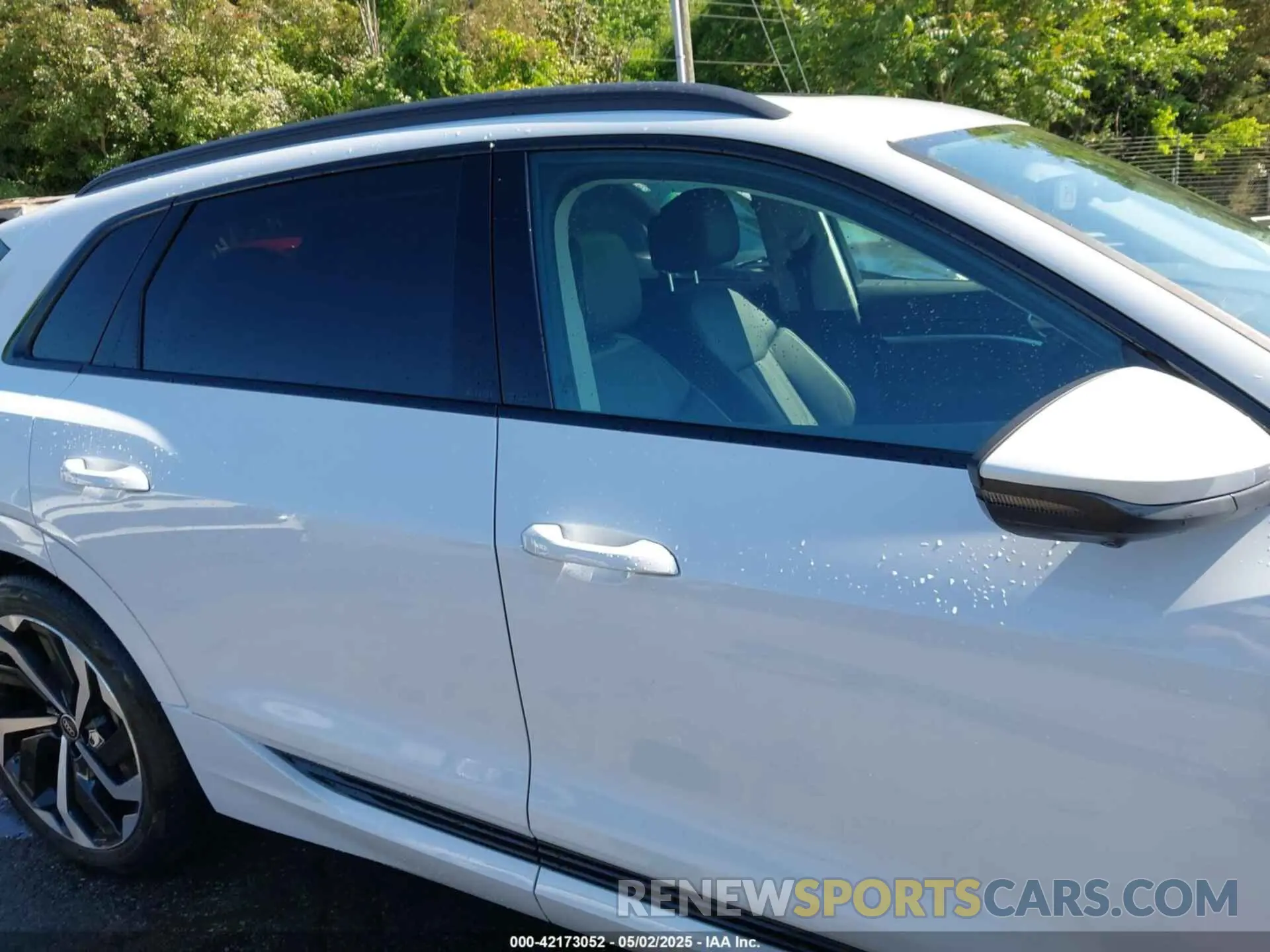 13 Photograph of a damaged car WA16AAGE9RB036425 AUDI Q8 E-TRON 2024