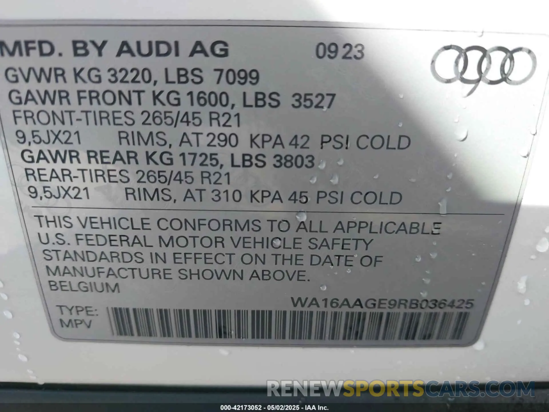 9 Photograph of a damaged car WA16AAGE9RB036425 AUDI Q8 E-TRON 2024