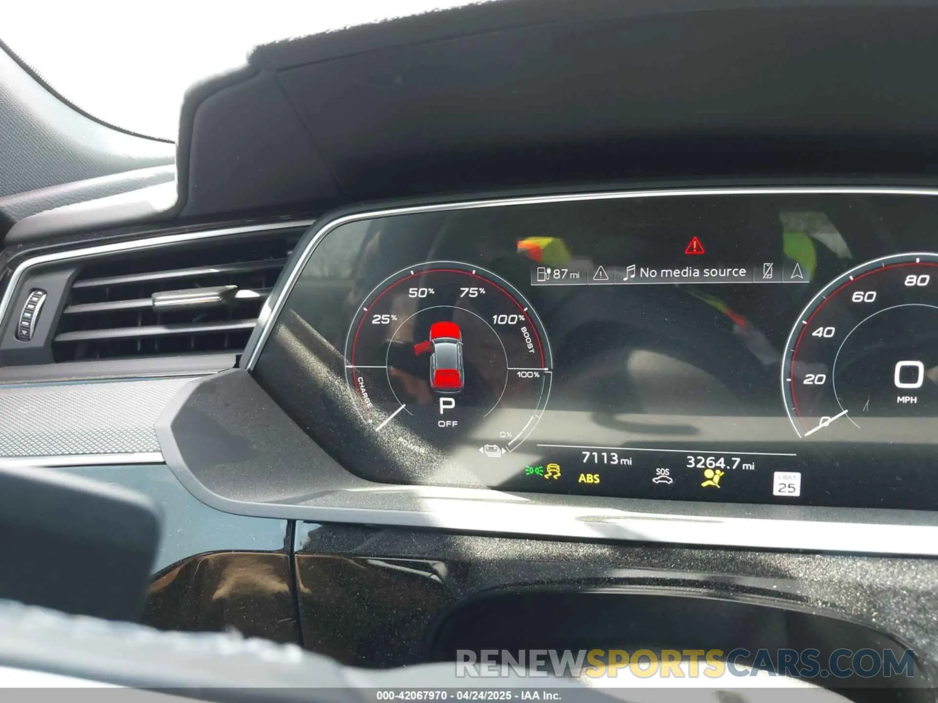 17 Photograph of a damaged car WA16ABGE6RB005963 AUDI Q8 E-TRON 2024