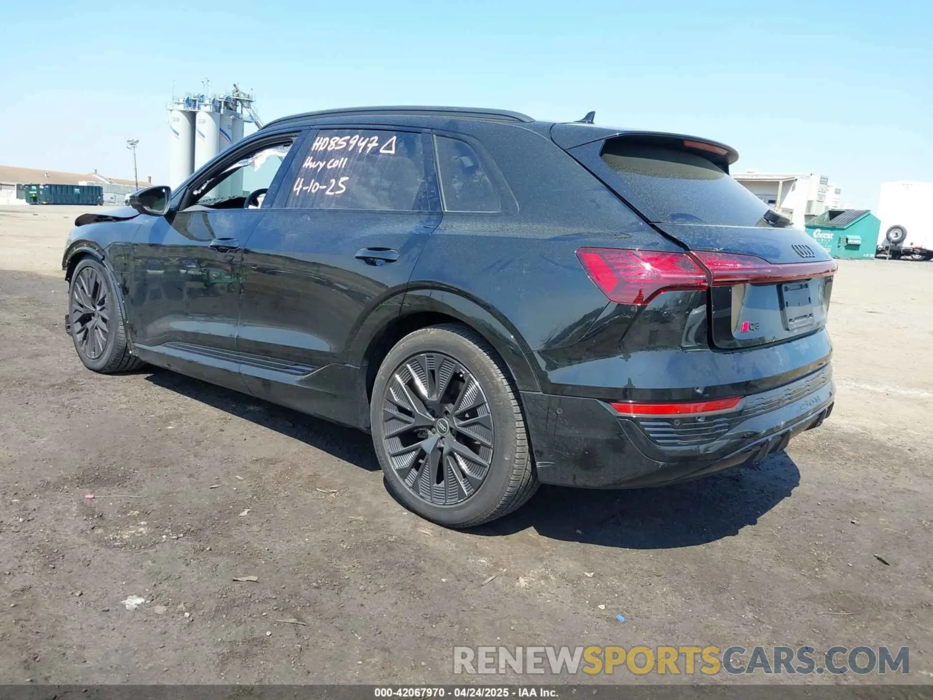 3 Photograph of a damaged car WA16ABGE6RB005963 AUDI Q8 E-TRON 2024