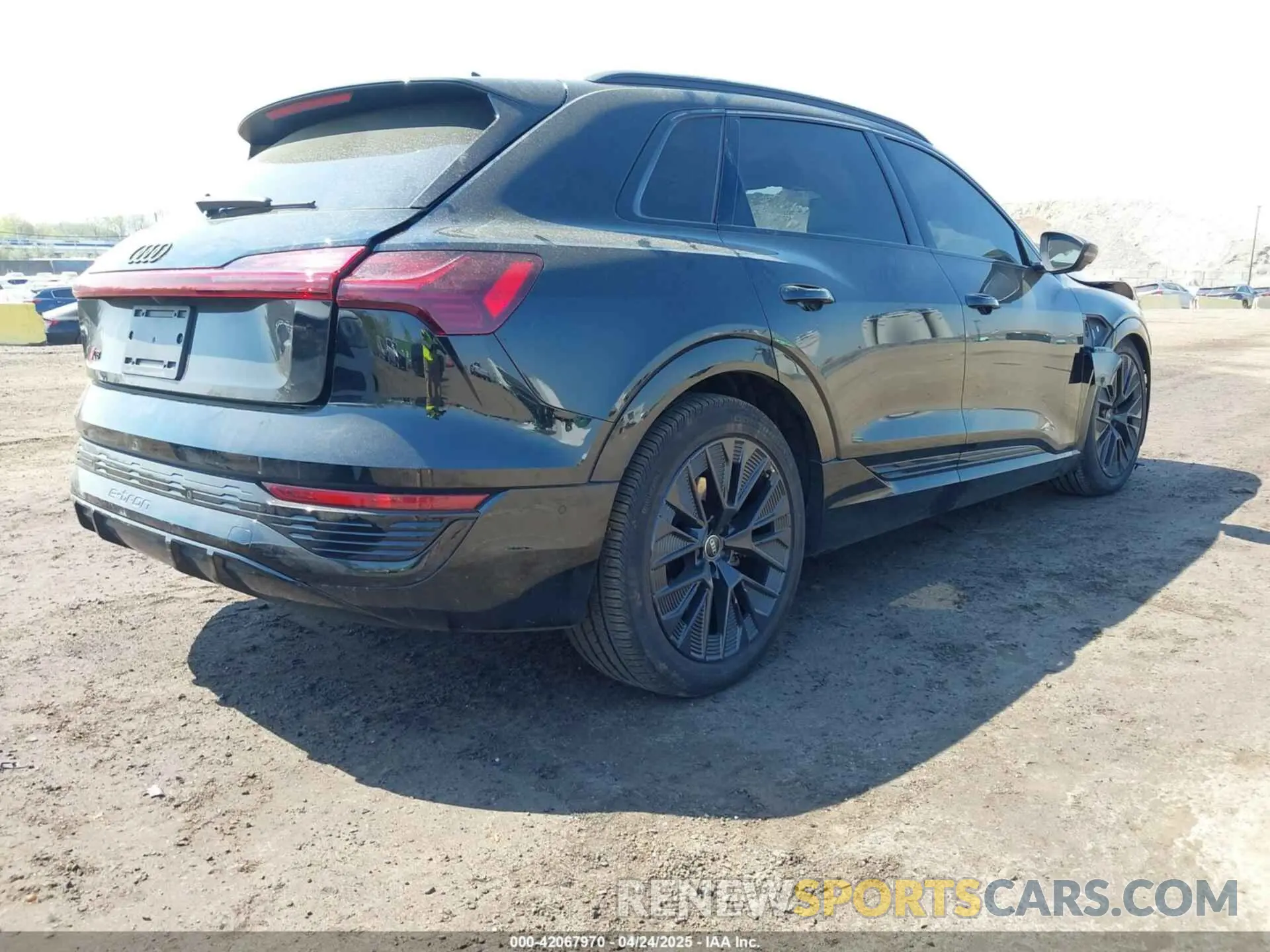4 Photograph of a damaged car WA16ABGE6RB005963 AUDI Q8 E-TRON 2024